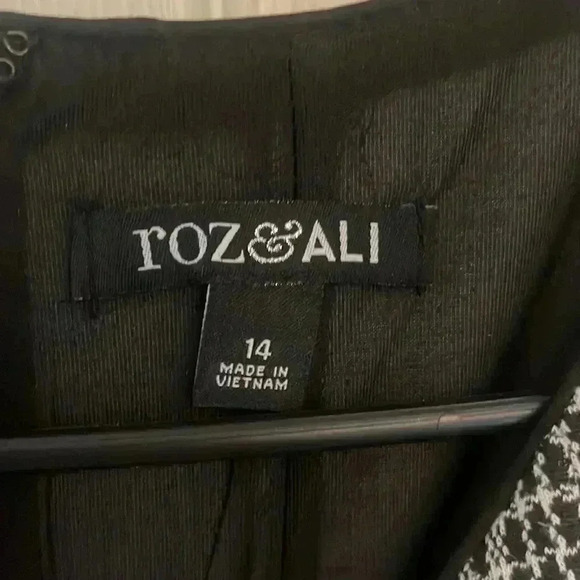 Plaid Dress With Lace - Picture 2 of 8